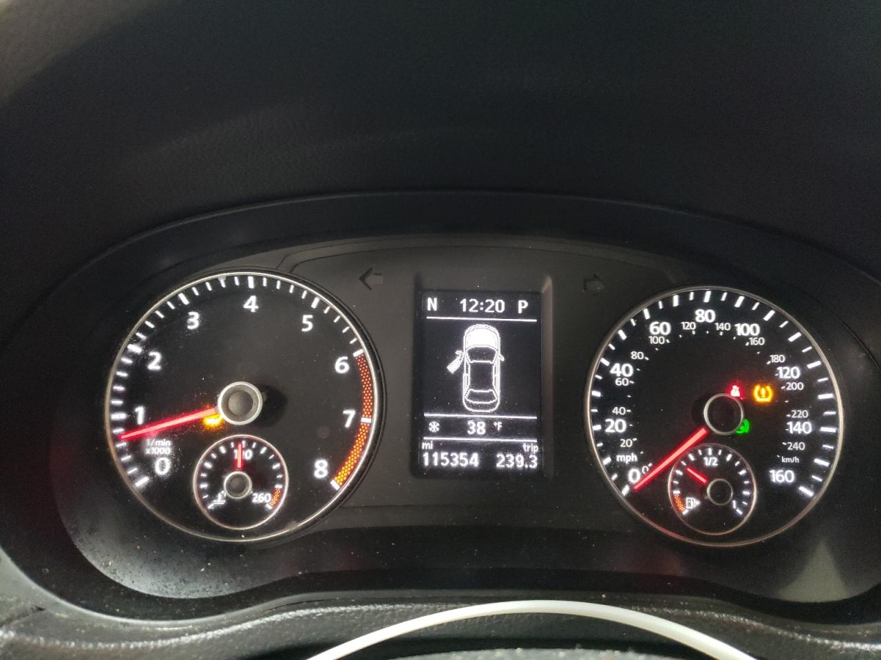 2014 Volkswagen Passat - Image 9
