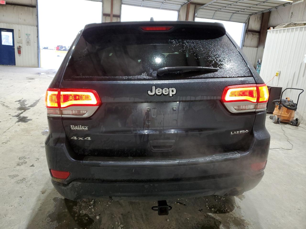 2015 Jeep Grand Cherokee - Image 6