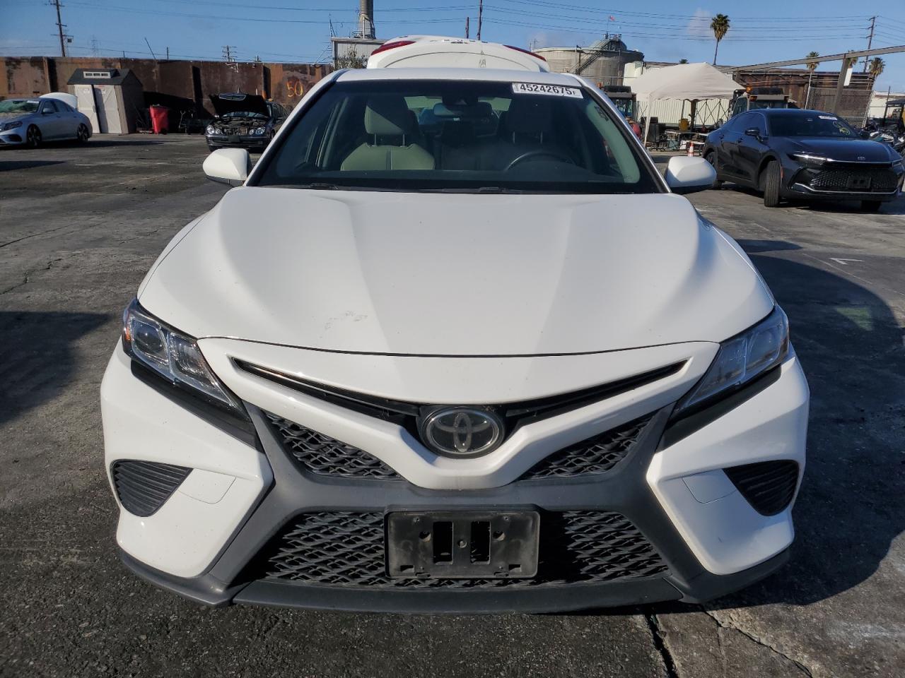 2018 Toyota Camry - Image 5