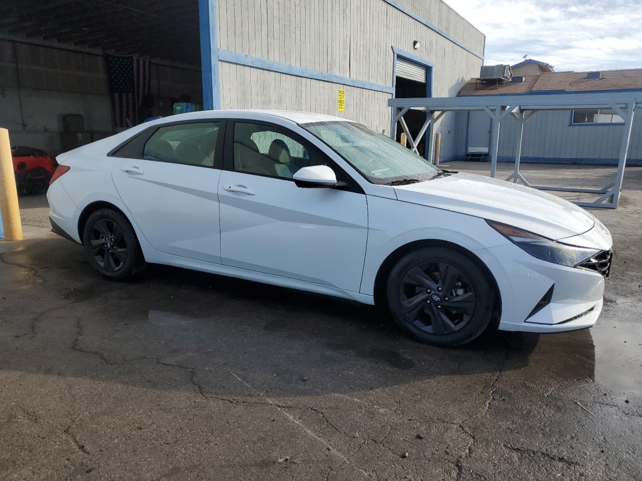 2021 Hyundai Elantra - Image 4