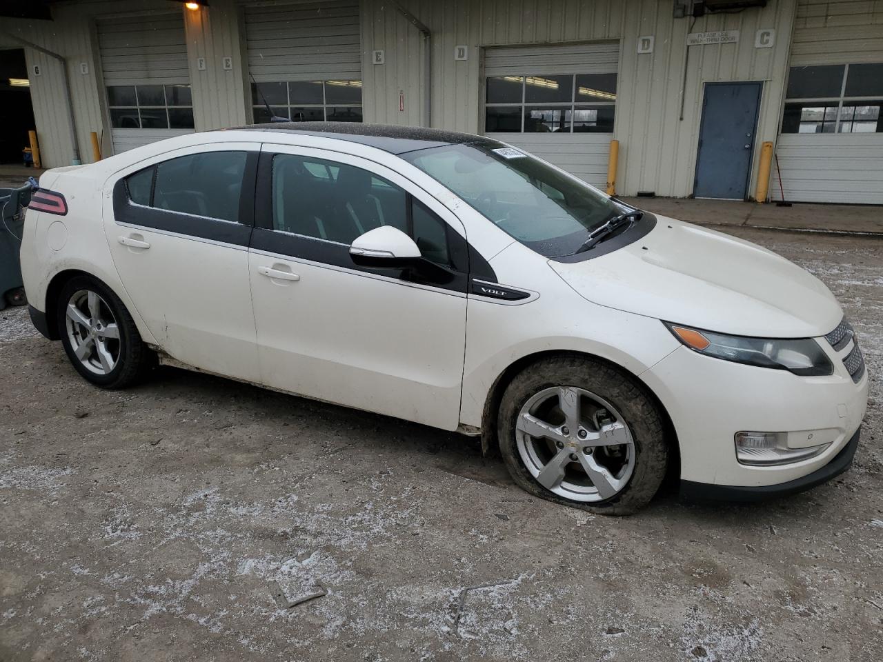 2012 Chevrolet Volt - Image 4