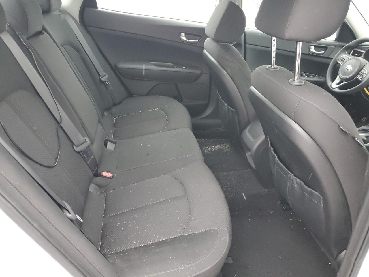 2017 Kia Optima - Image 10