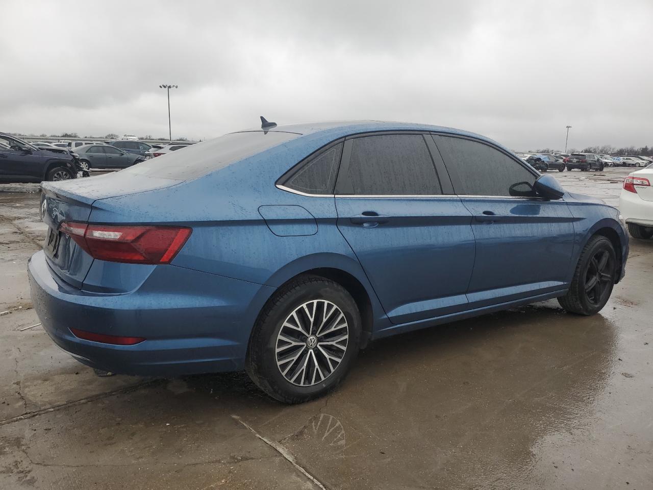 2020 Volkswagen Jetta - Image 3