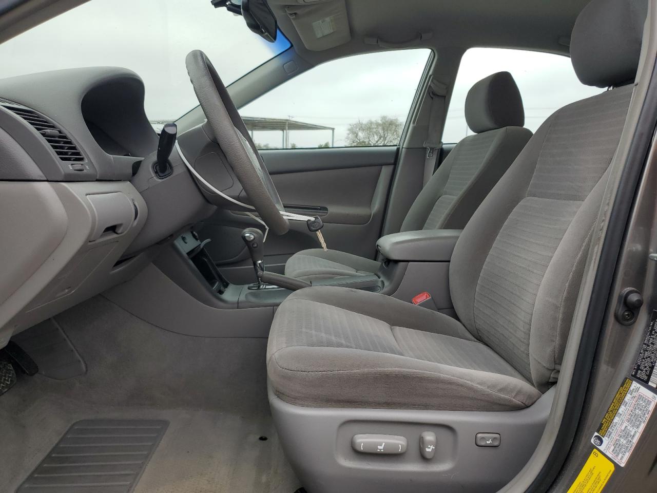 2005 Toyota Camry - Image 7