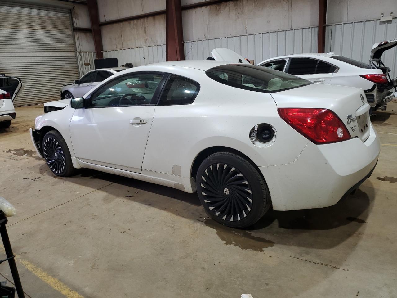 2011 Nissan Altima - Image 2