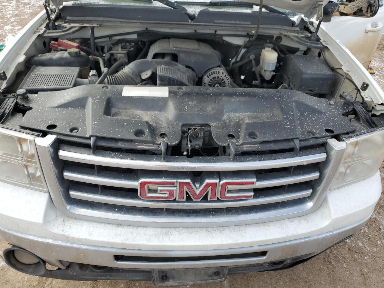 2012 GMC Sierra - Image 11