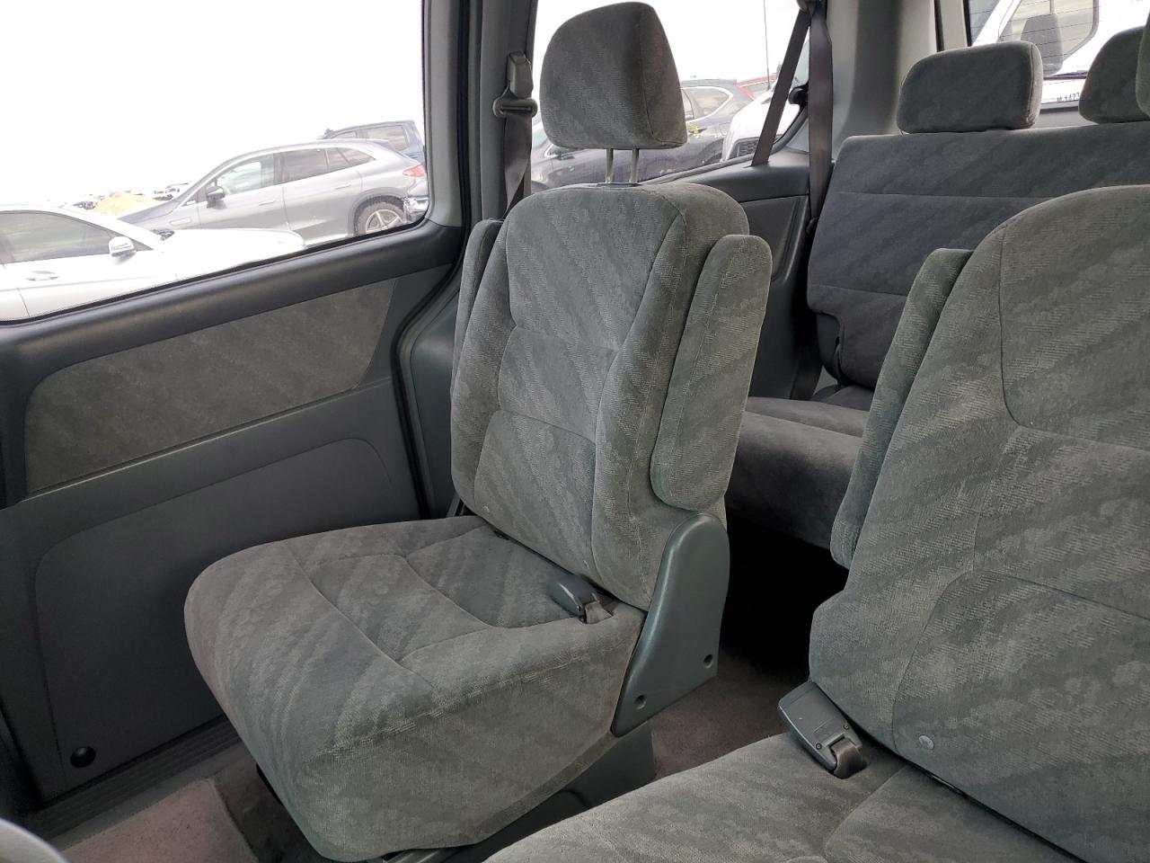 2002 Honda Odyssey - Image 11