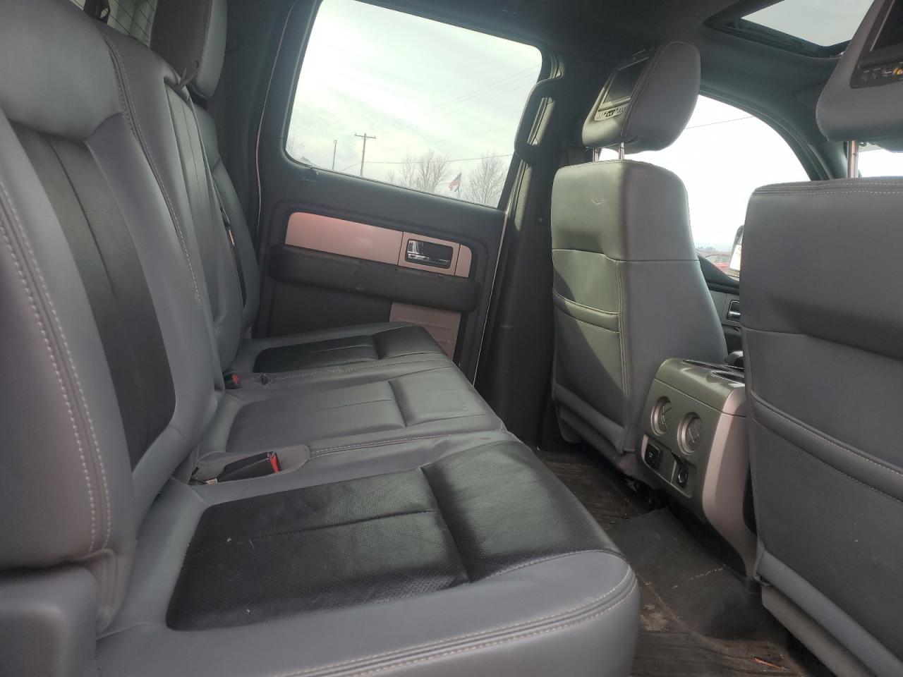 2011 Ford F-150 - Image 10