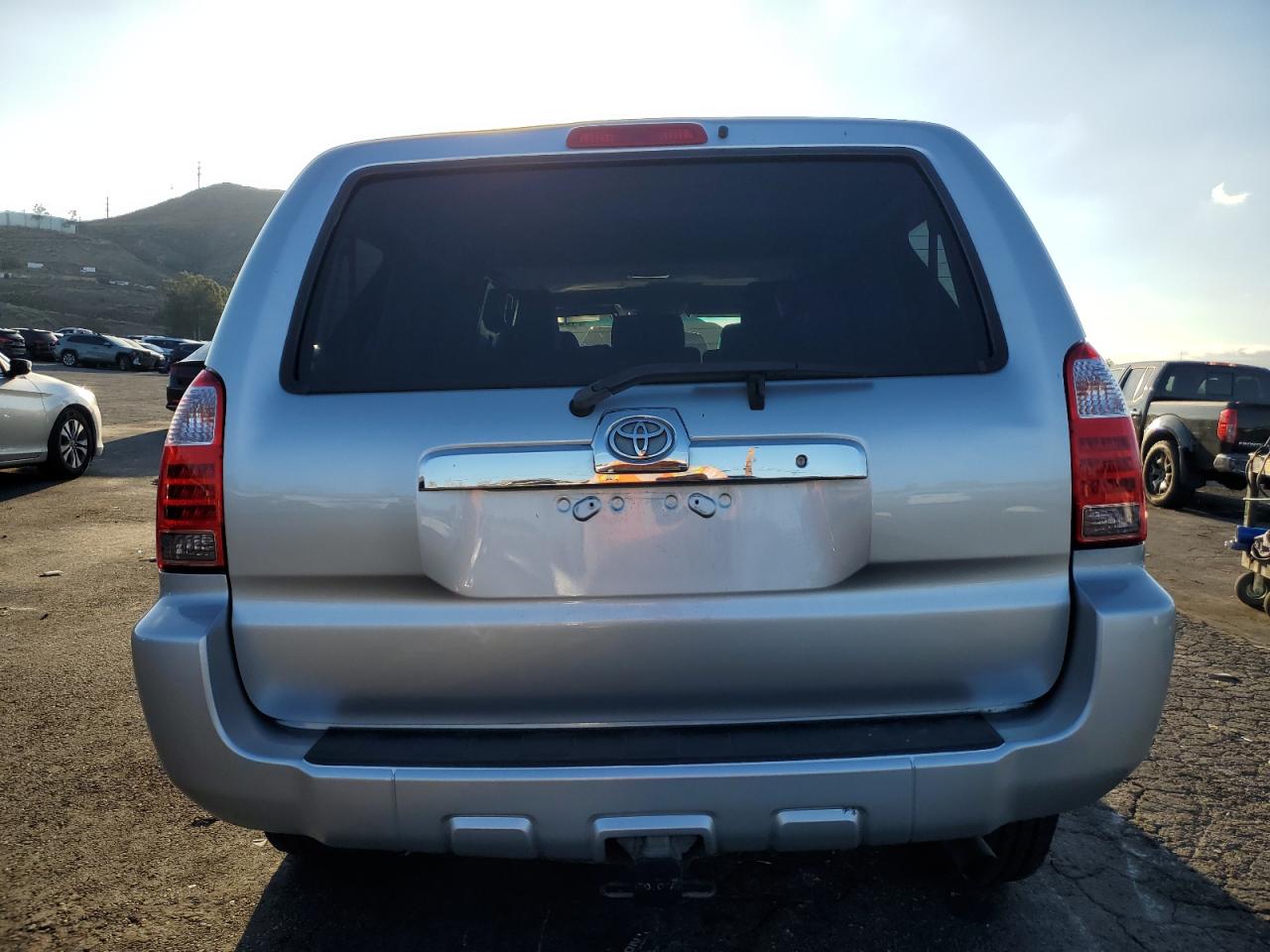 2007 Toyota 4Runner - Image 6