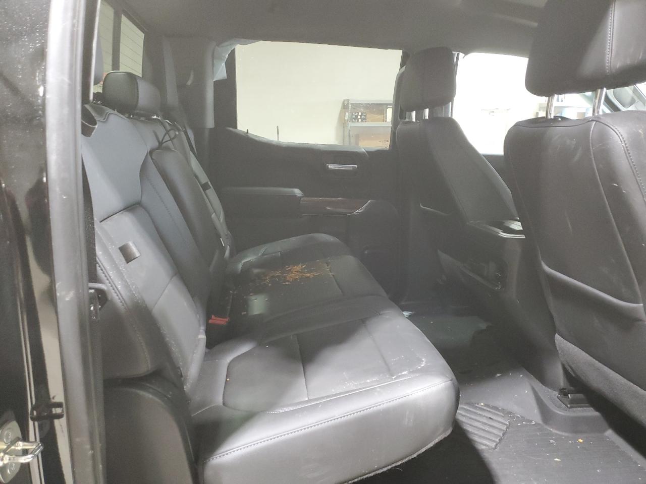 2020 Chevrolet Silverado - Image 10