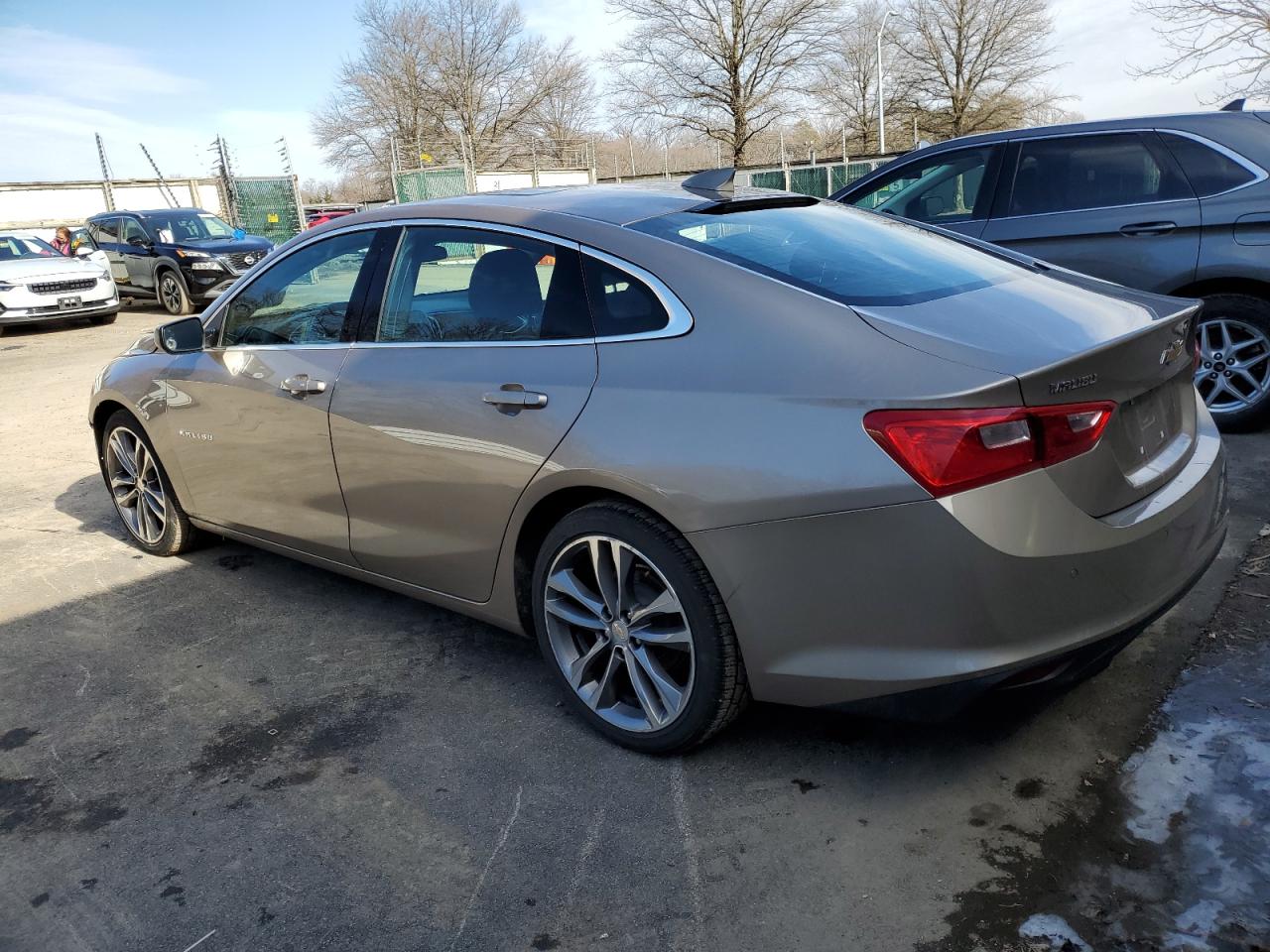 2023 Chevrolet Malibu - Image 2