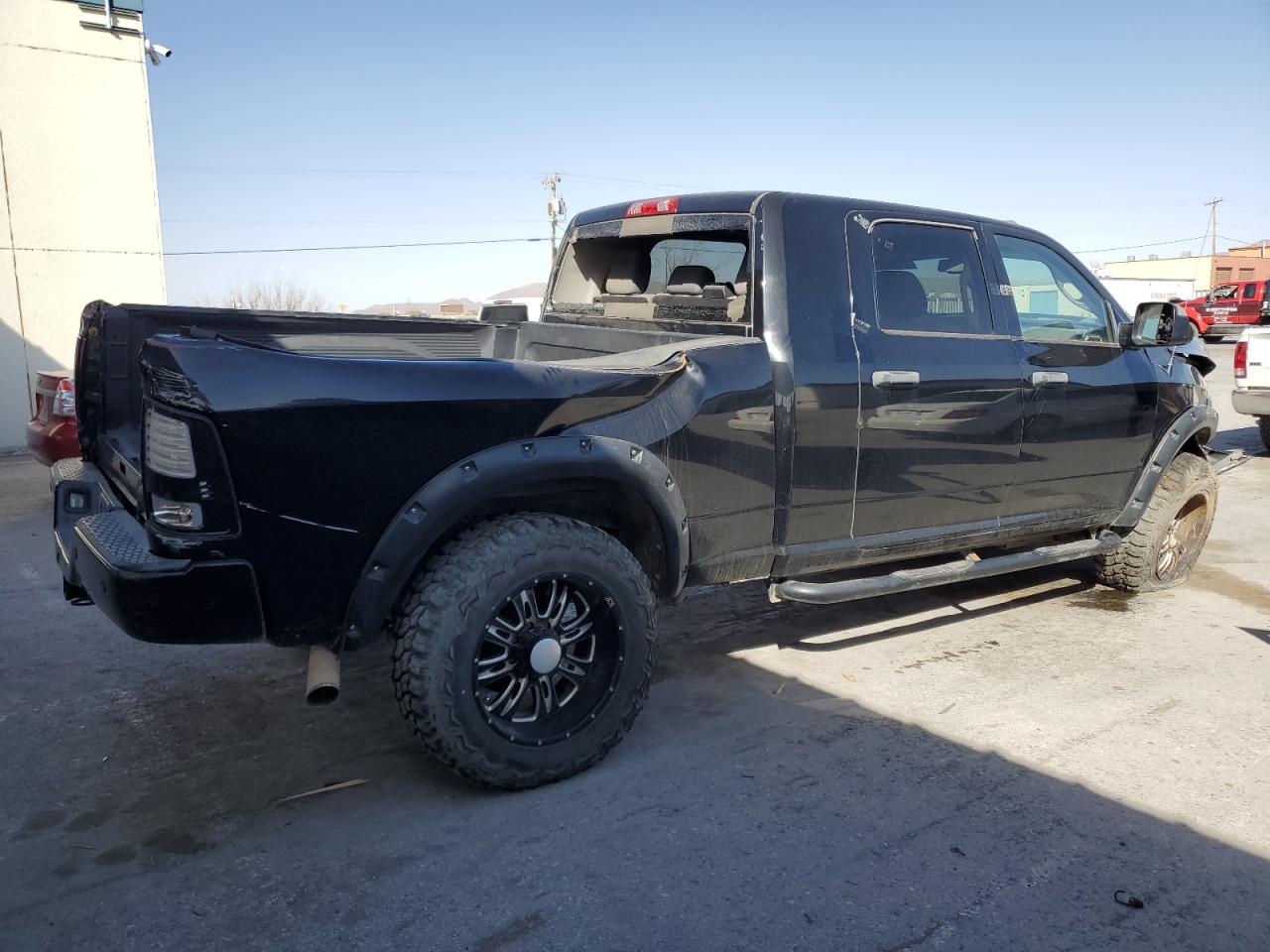 2015 RAM 2500 - Image 3