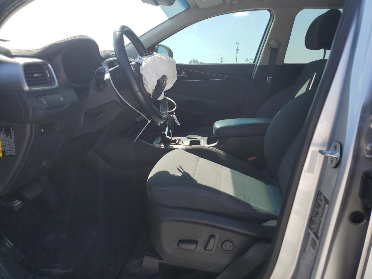 2016 Kia Sorento - Image 7