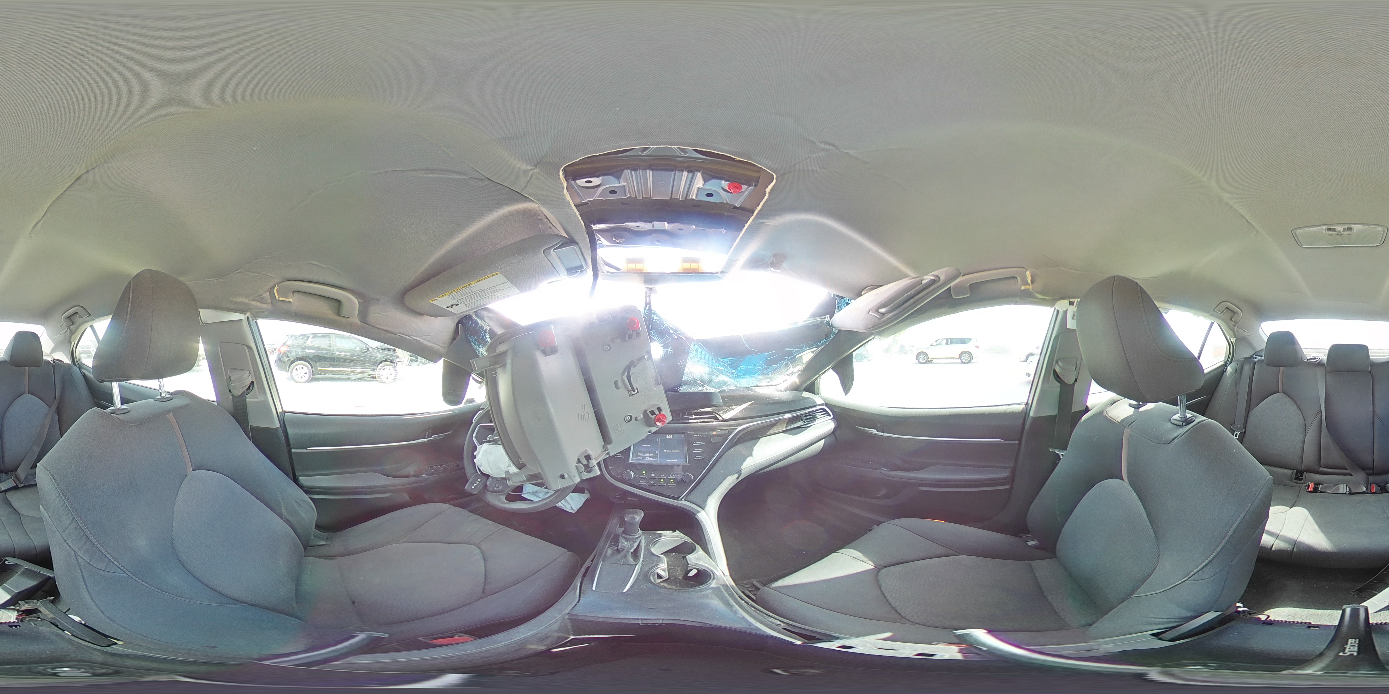 2018 Toyota Camry - Image 13