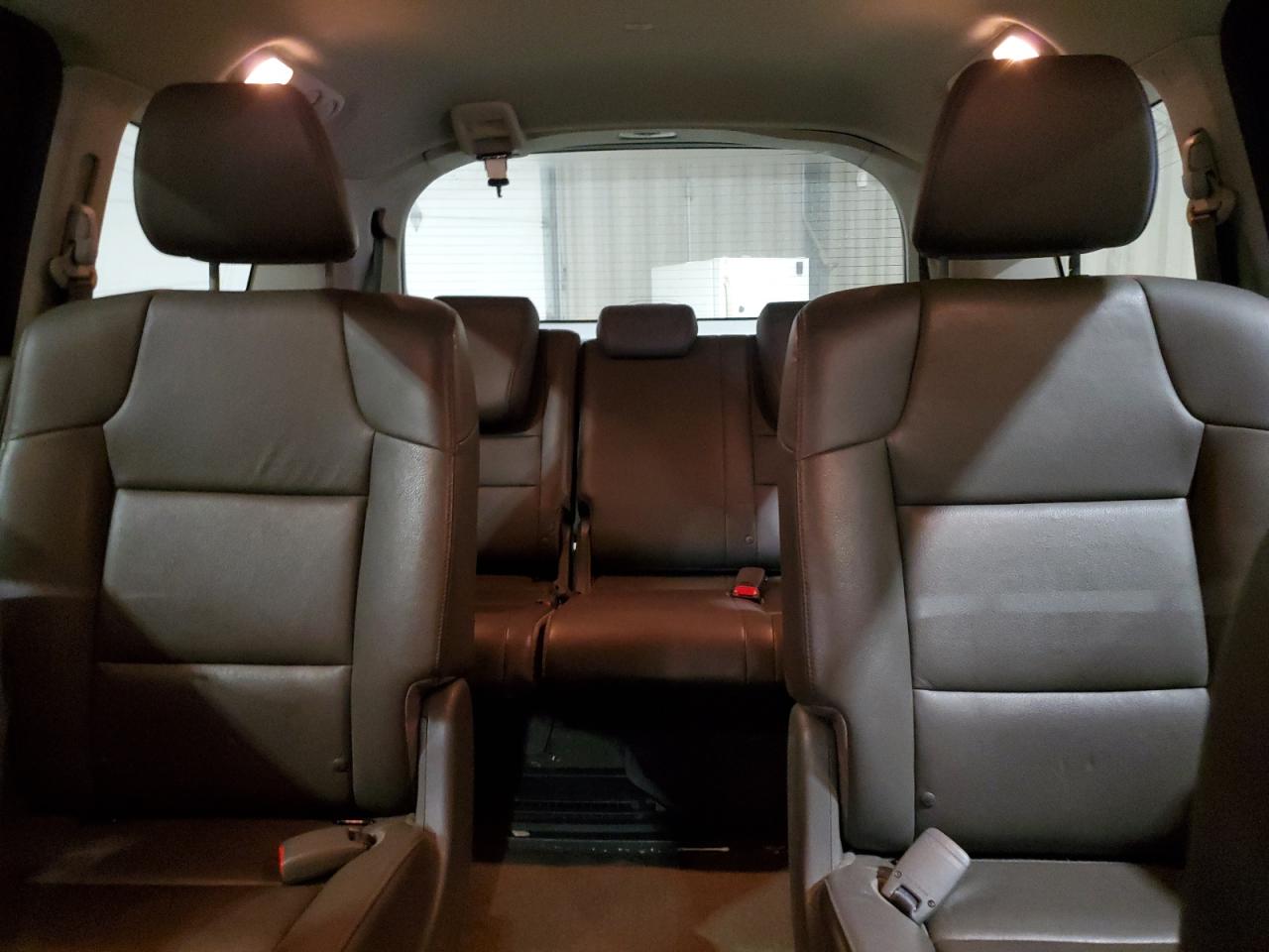 2014 Honda Odyssey - Image 10
