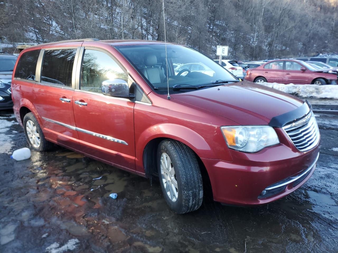 2012 Chrysler Town & Country - Image 4