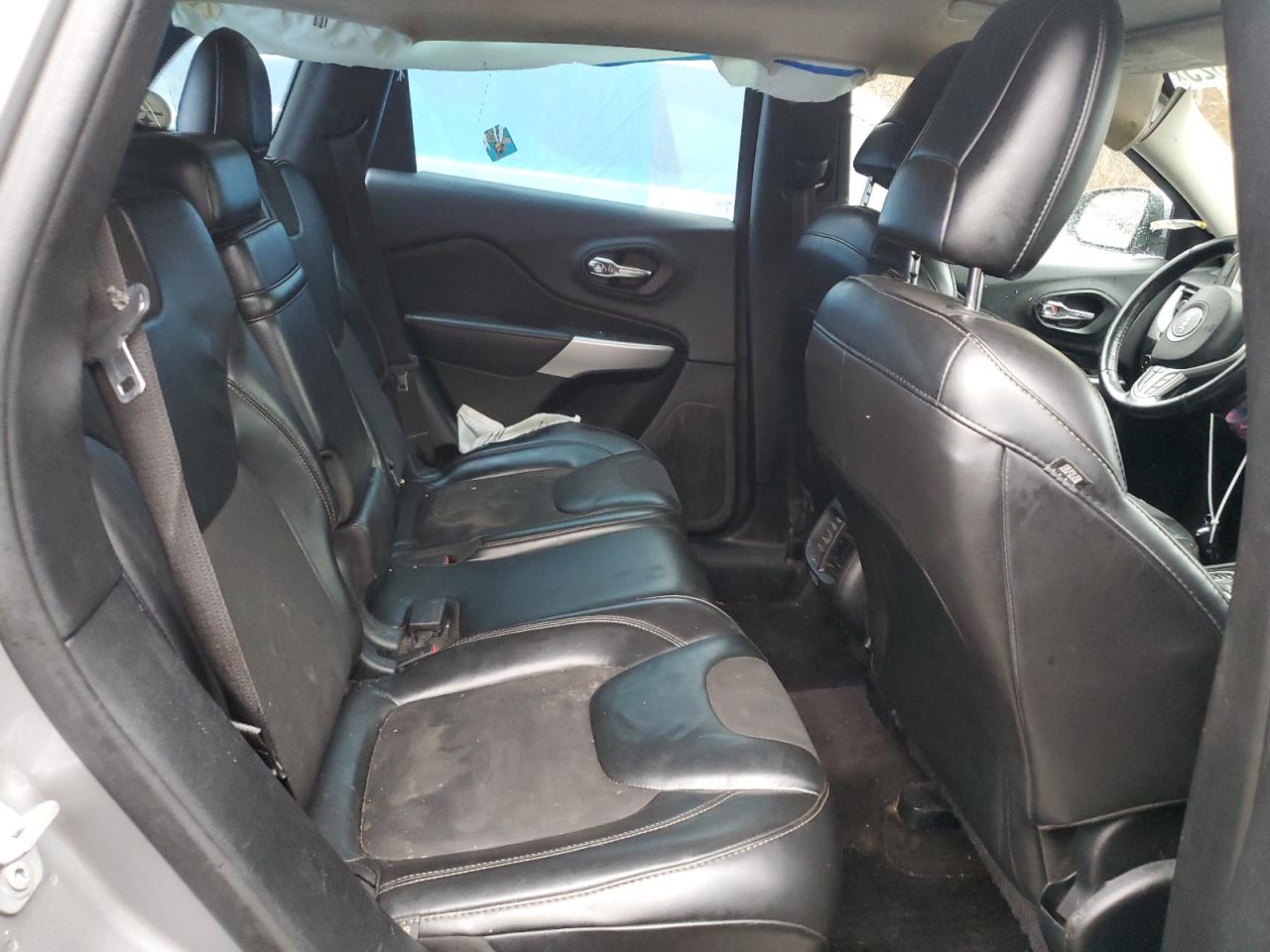 2018 Jeep Grand Cherokee - Image 12