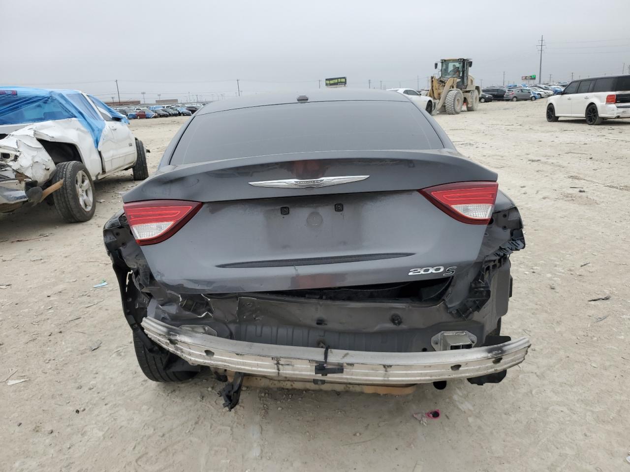 2015 Chrysler 200 - Image 6
