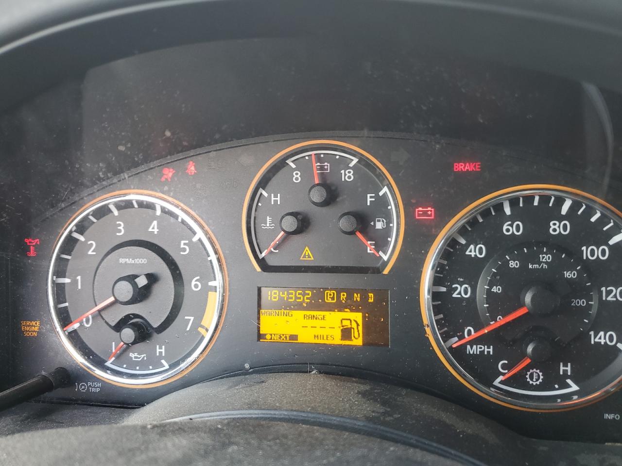 2008 Nissan Armada - Image 9