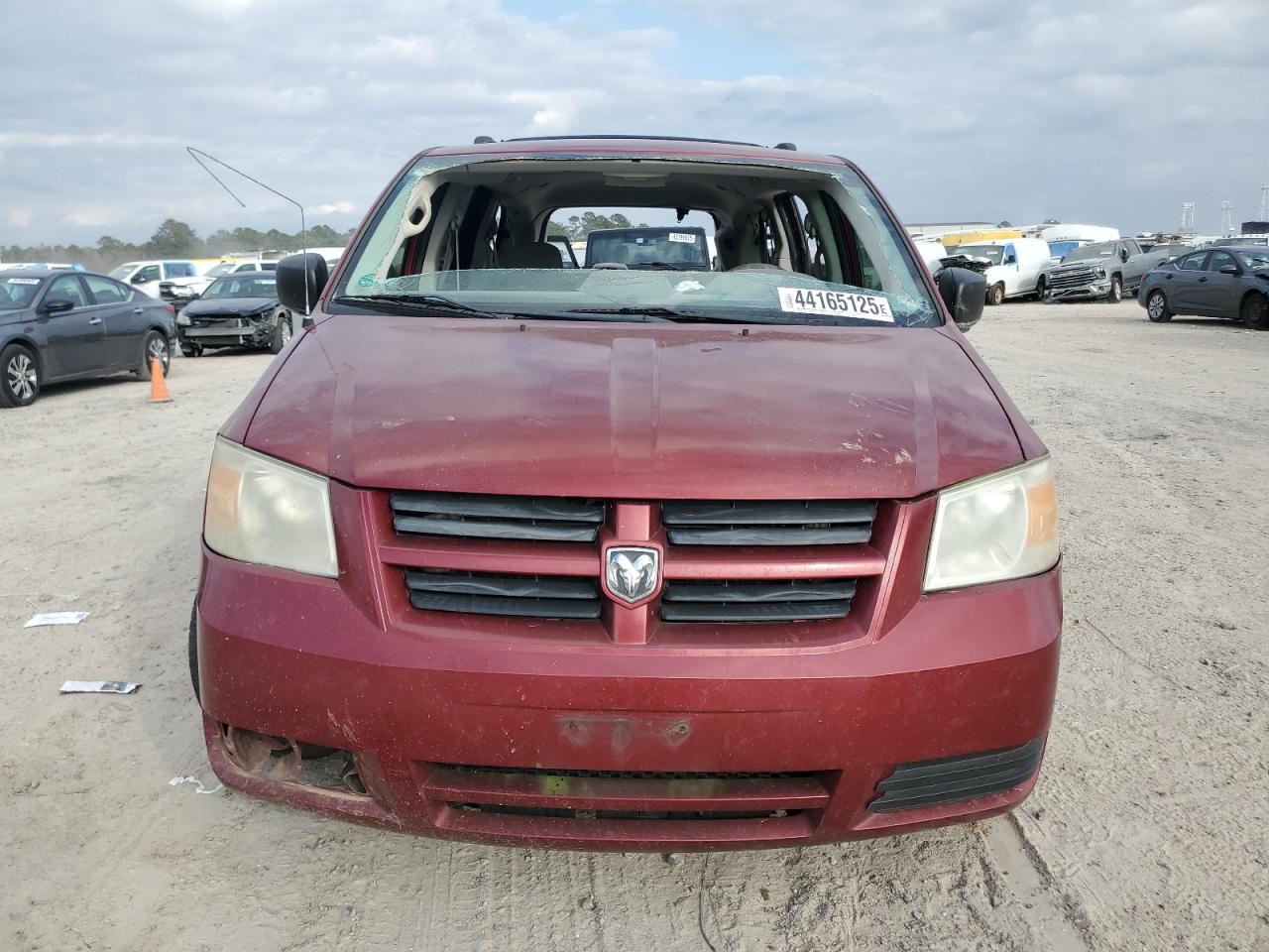 2010 Dodge Caravan - Image 5