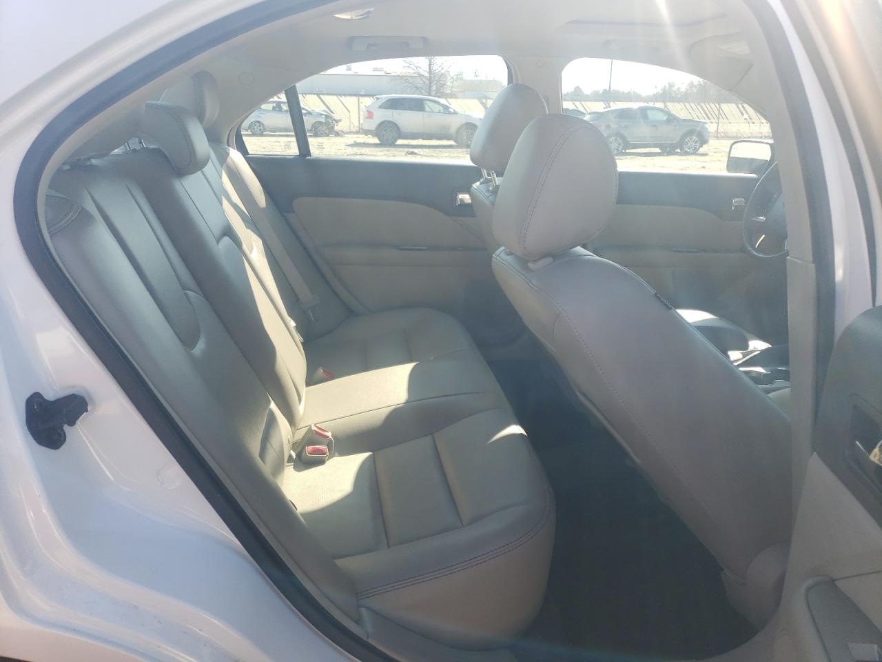 2011 Ford Fusion - Image 10