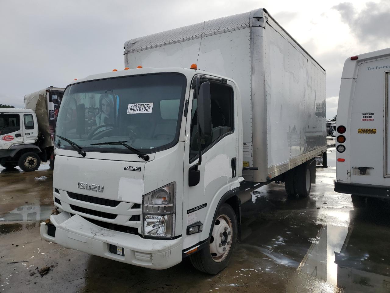2021 Isuzu Npr Hd for Sale in Lumberton, NC - Front End