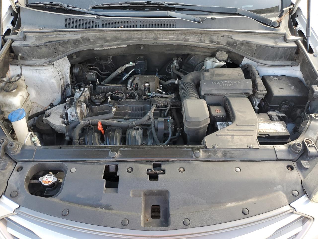 2018 Hyundai Santa Fe - Image 12
