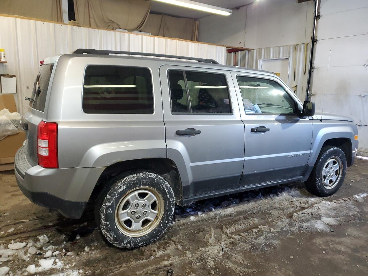2015 Jeep Liberty (Patriot) - Image 3