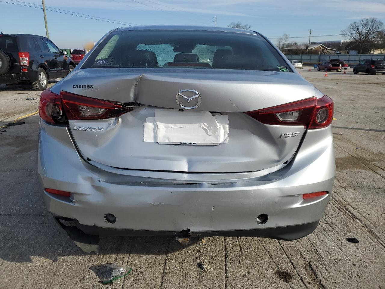 2017 Mazda 3 - Image 6