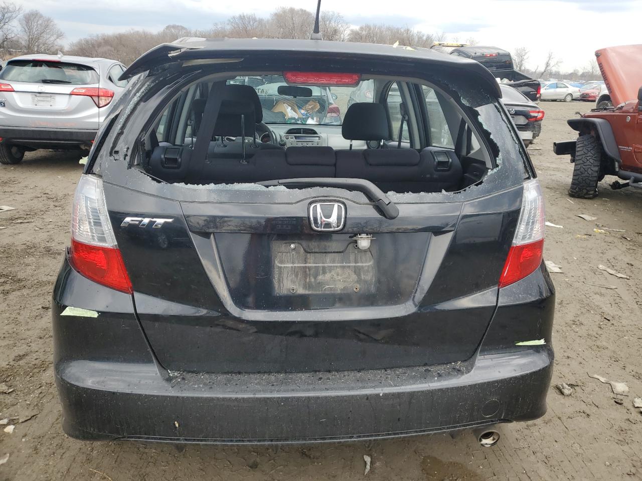2010 Honda Fit - Image 6