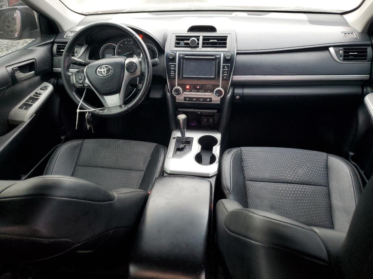 2013 Toyota Camry - Image 8