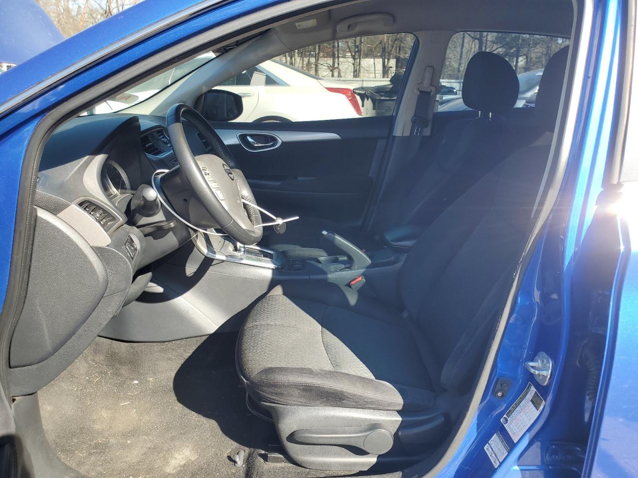 2015 Nissan Sentra - Image 7