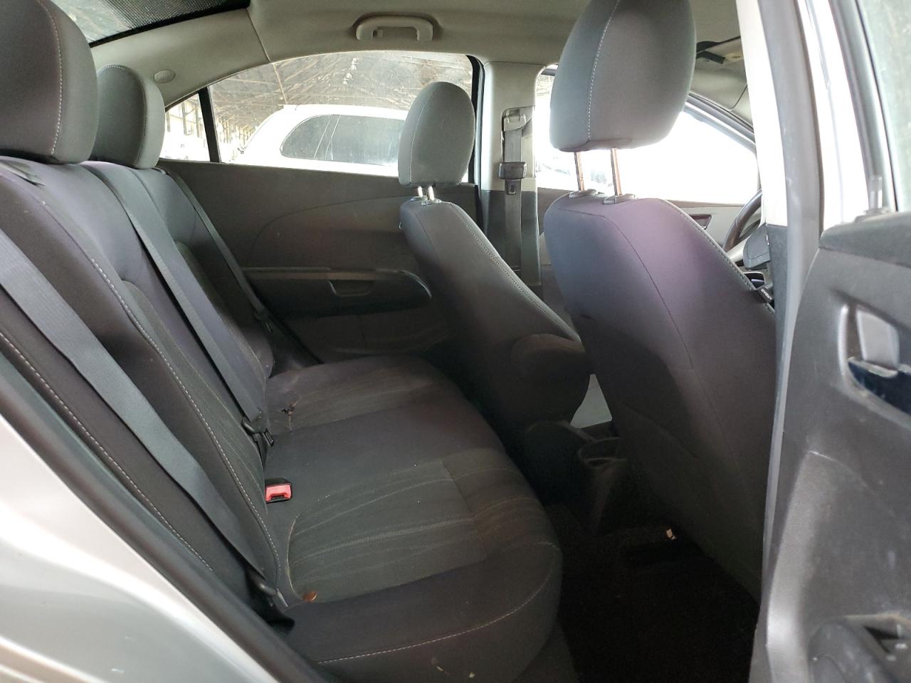 2012 Chevrolet Sonic - Image 10