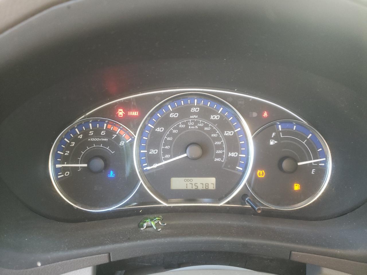 2010 Subaru Forester - Image 9