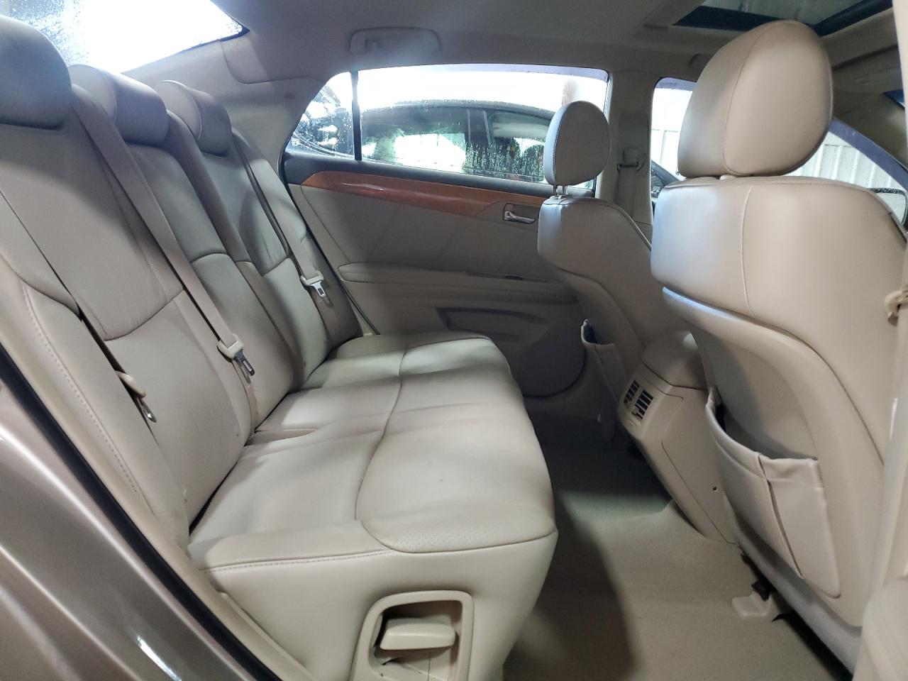 2007 Toyota Avalon - Image 10