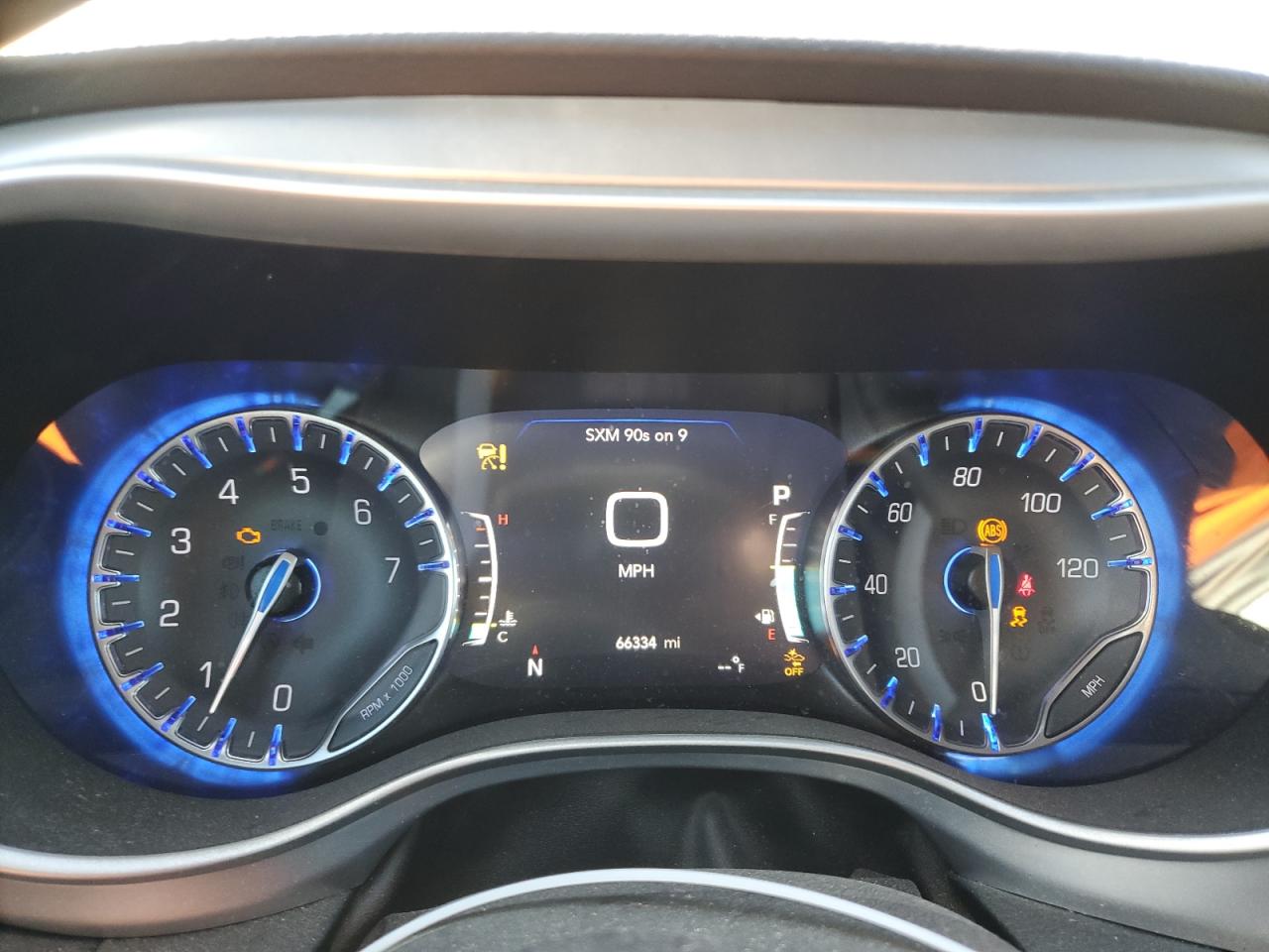 2020 Chrysler Pacifica - Image 9