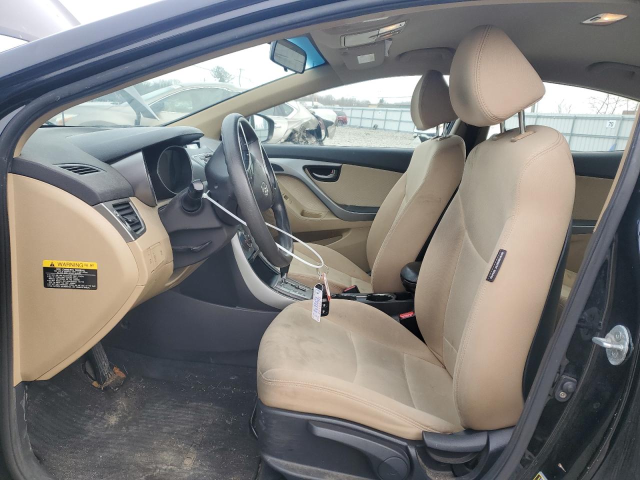 2013 Hyundai Elantra - Image 7