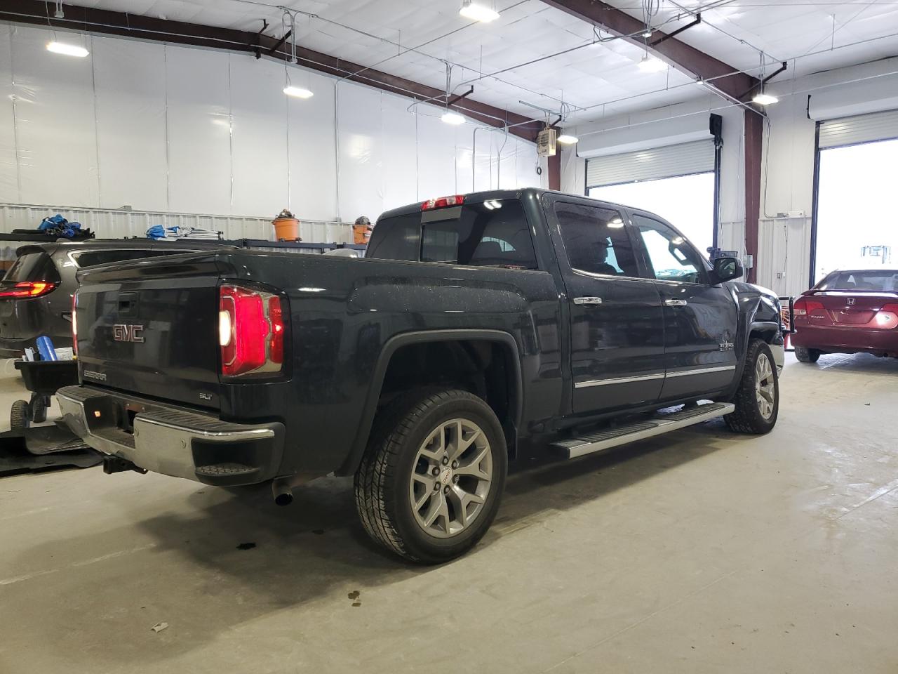 2017 GMC Sierra - Image 3
