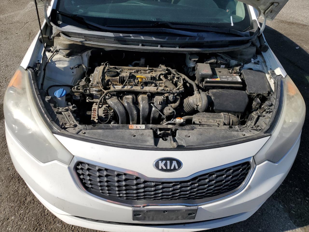 2016 Kia Forte - Image 12