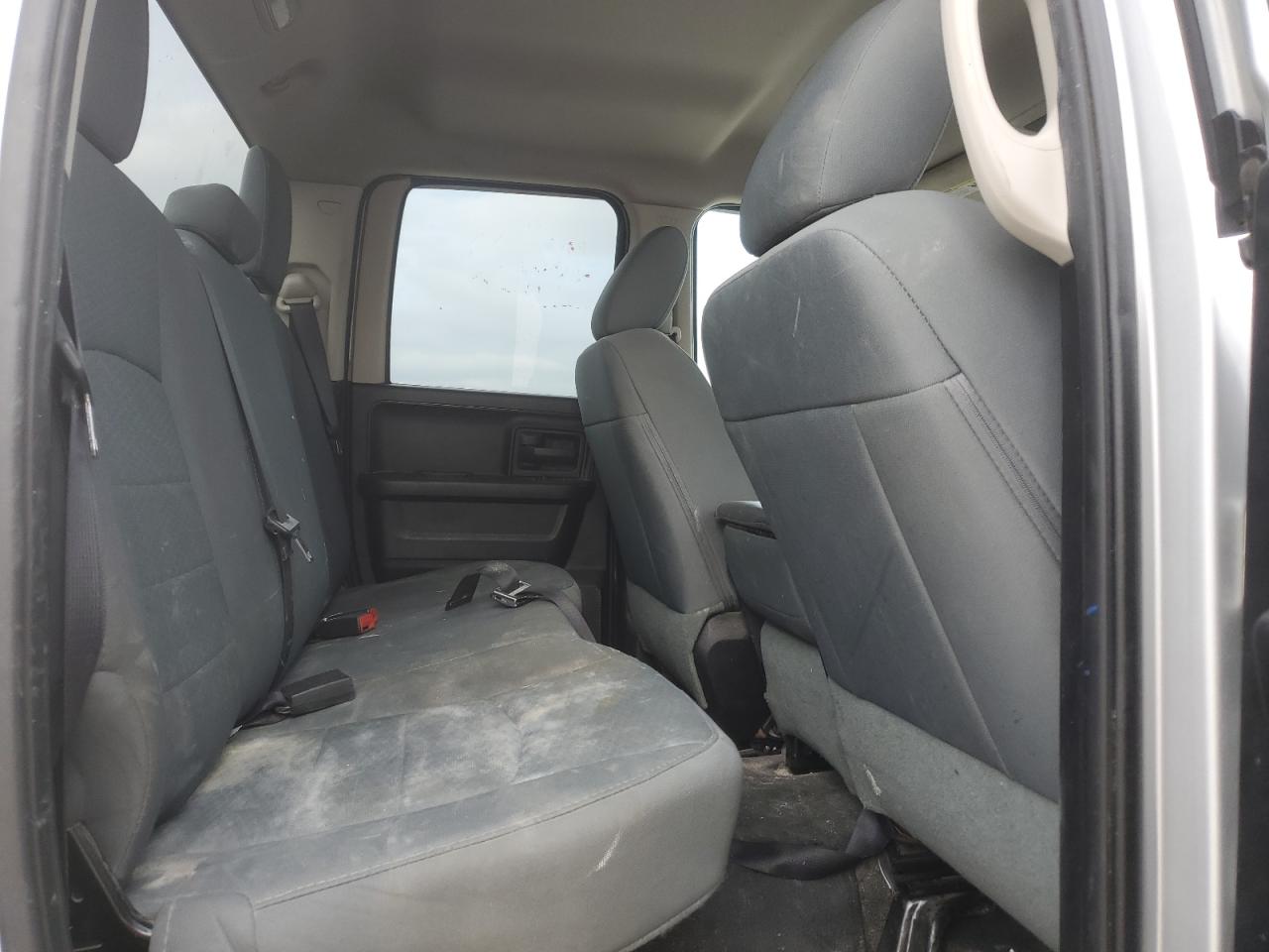 2016 RAM 1500 - Image 10