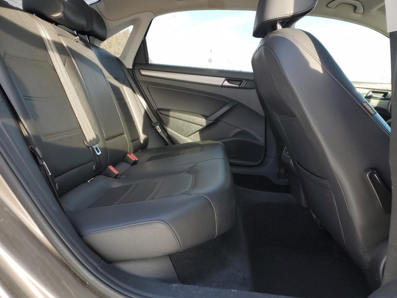 2015 Volkswagen Passat Se VIN: 1VWBV7A34FC044485 Lot: 41762995