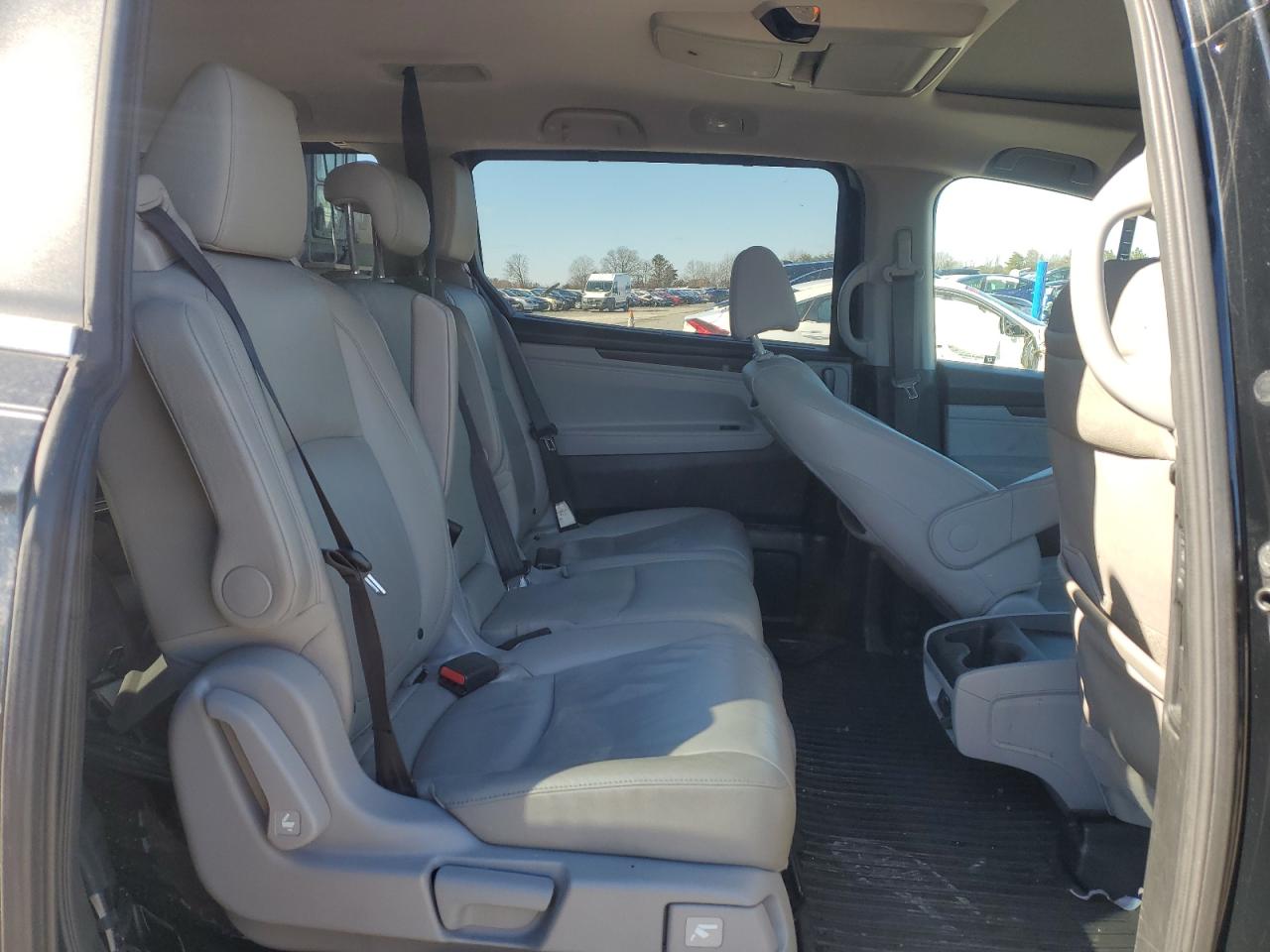 2018 Honda Odyssey - Image 11