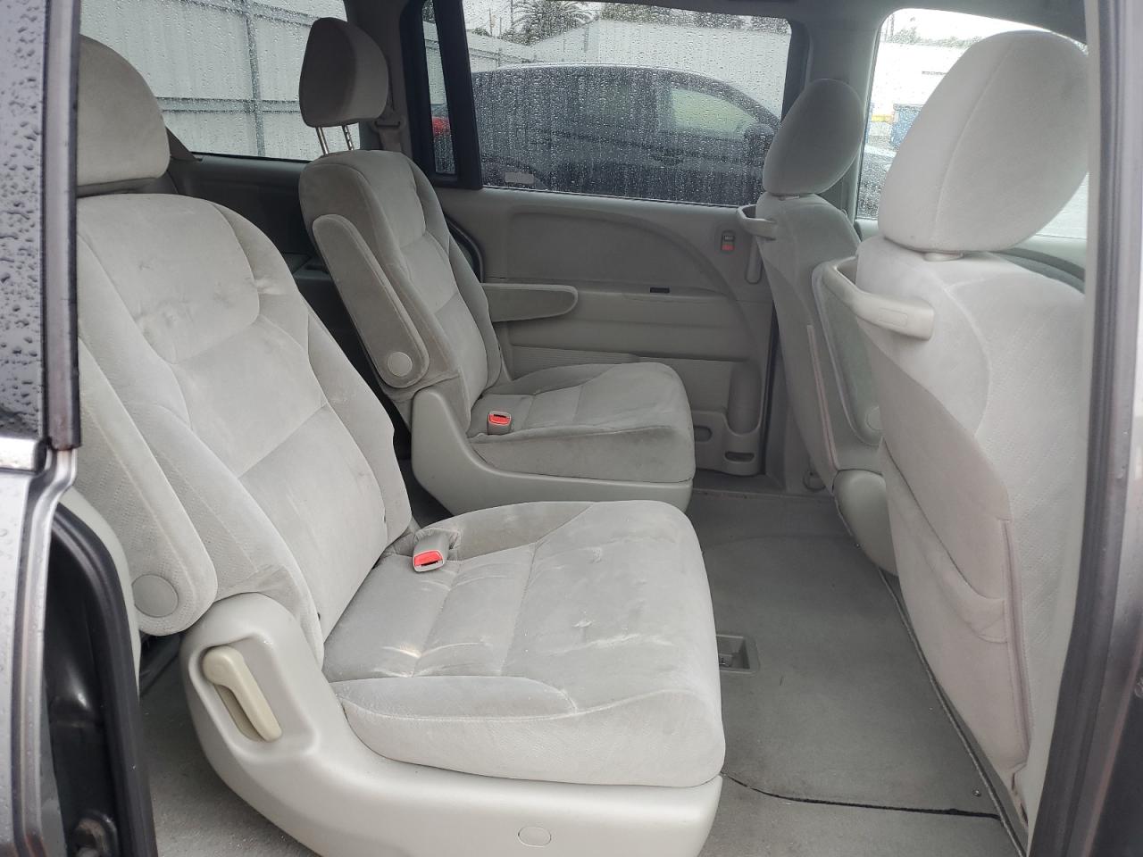 2008 Honda Odyssey - Image 11