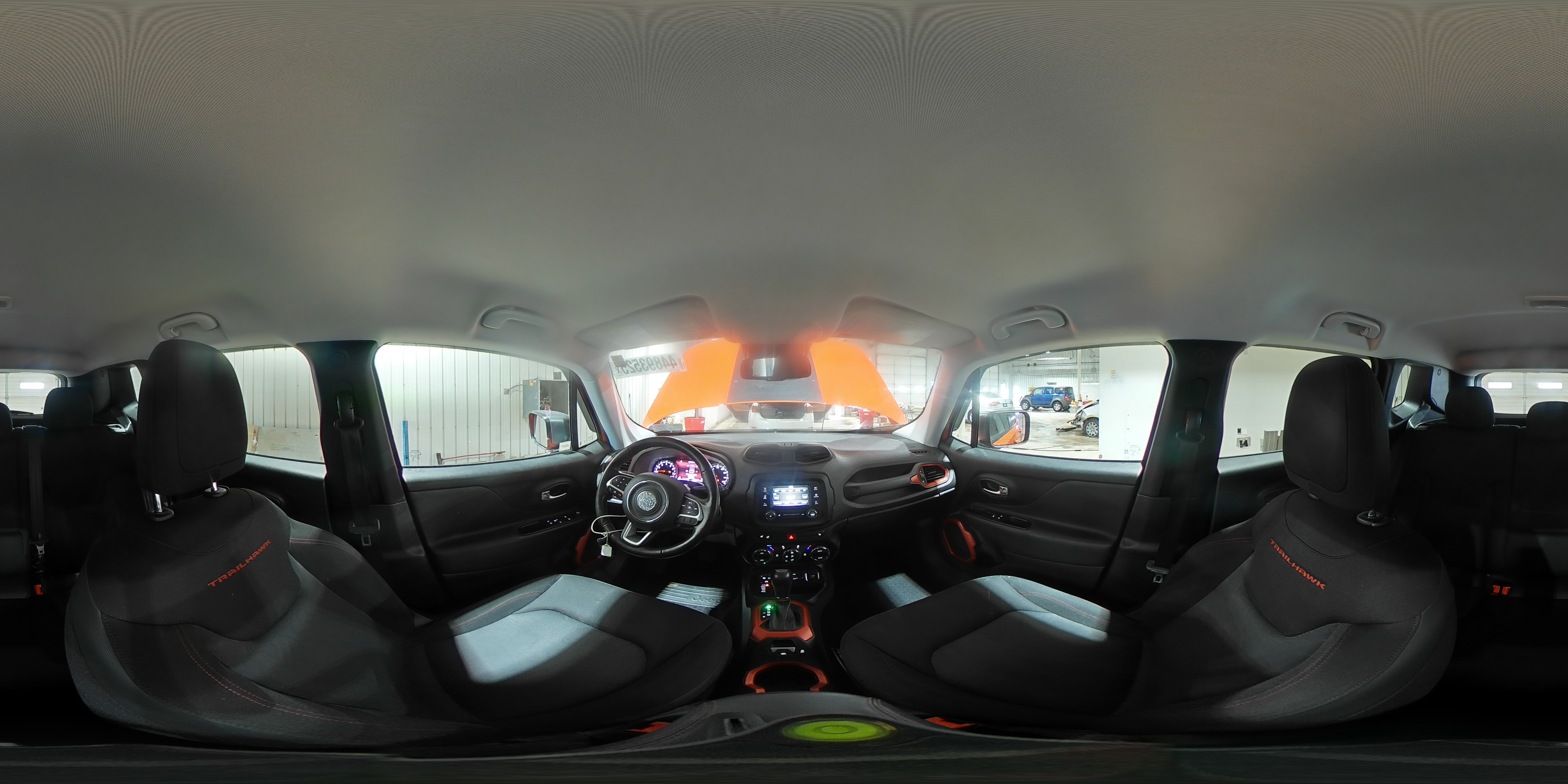 2017 Jeep Renegade - Image 16