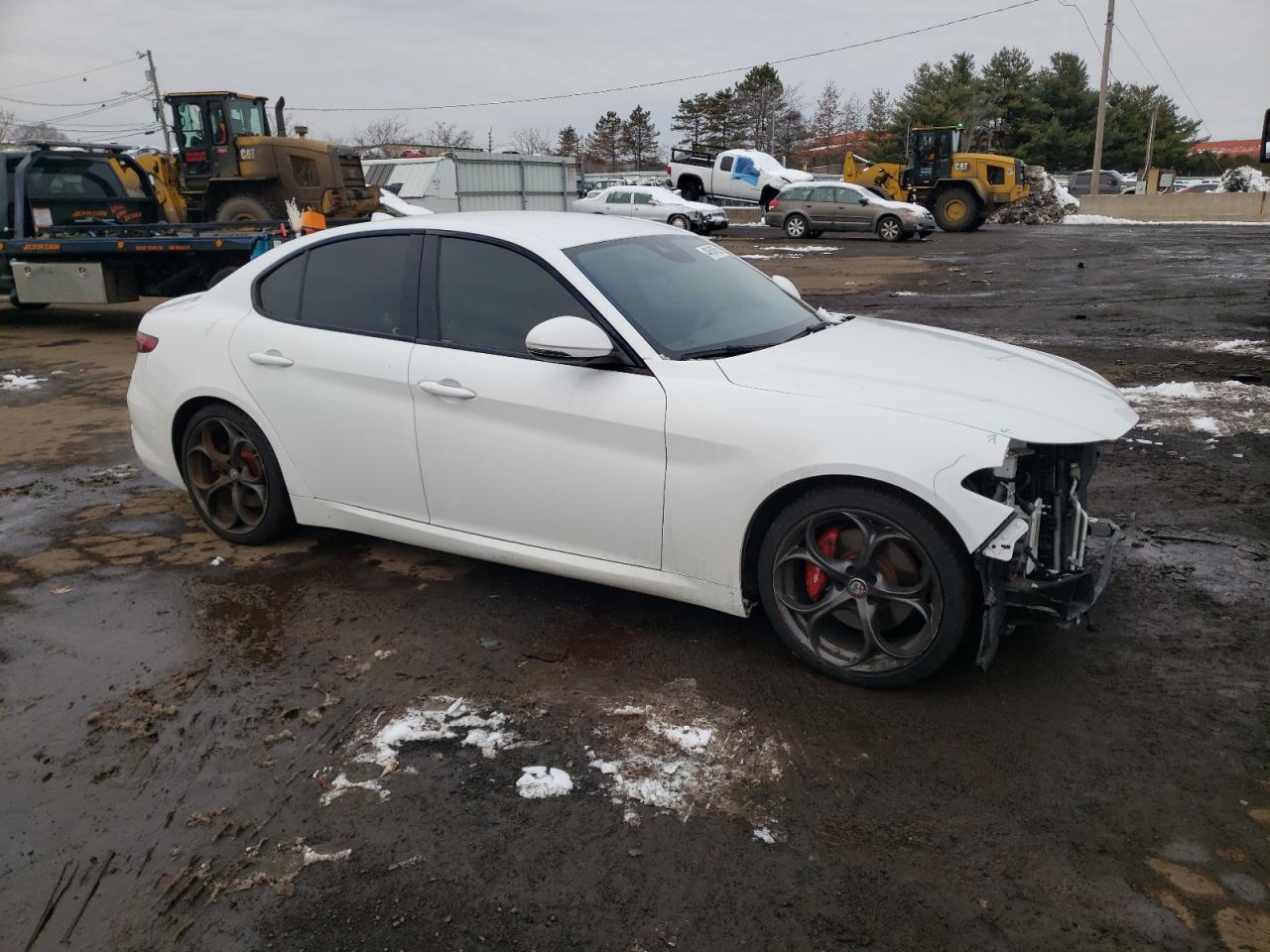 2017 Alfa Romeo Giulia - Image 4