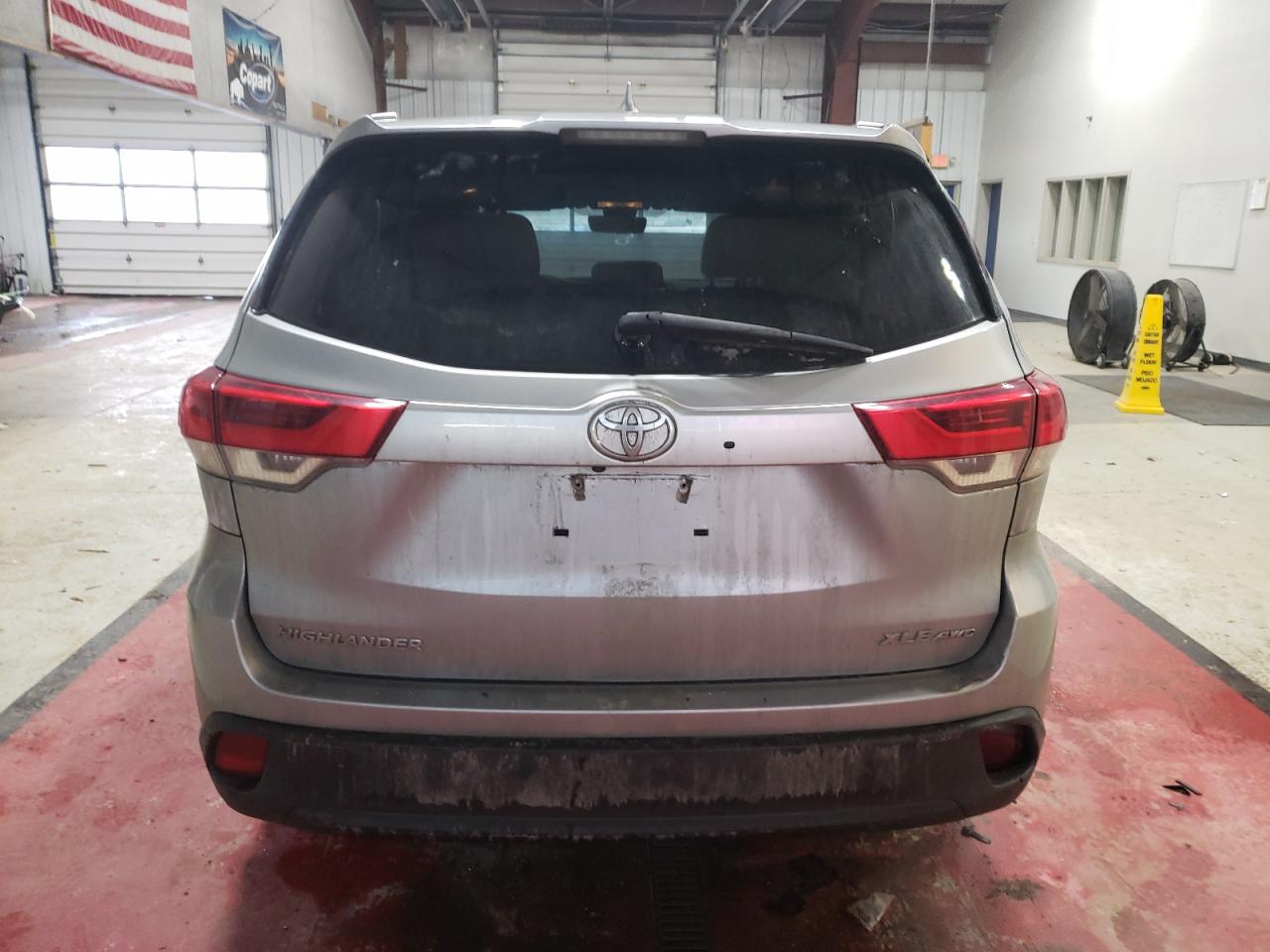 2018 Toyota Highlander - Image 6