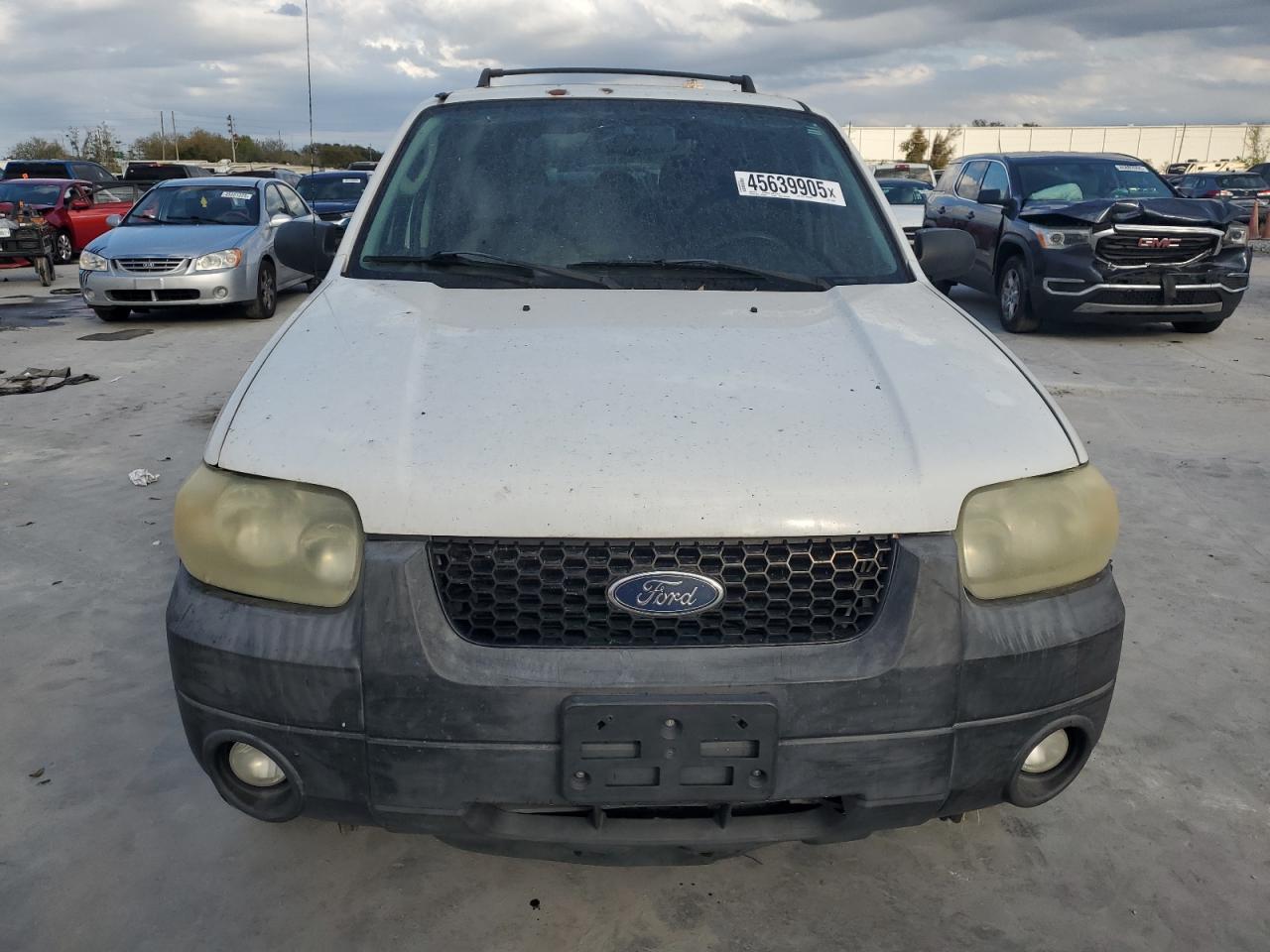 2007 Ford Escape - Image 5