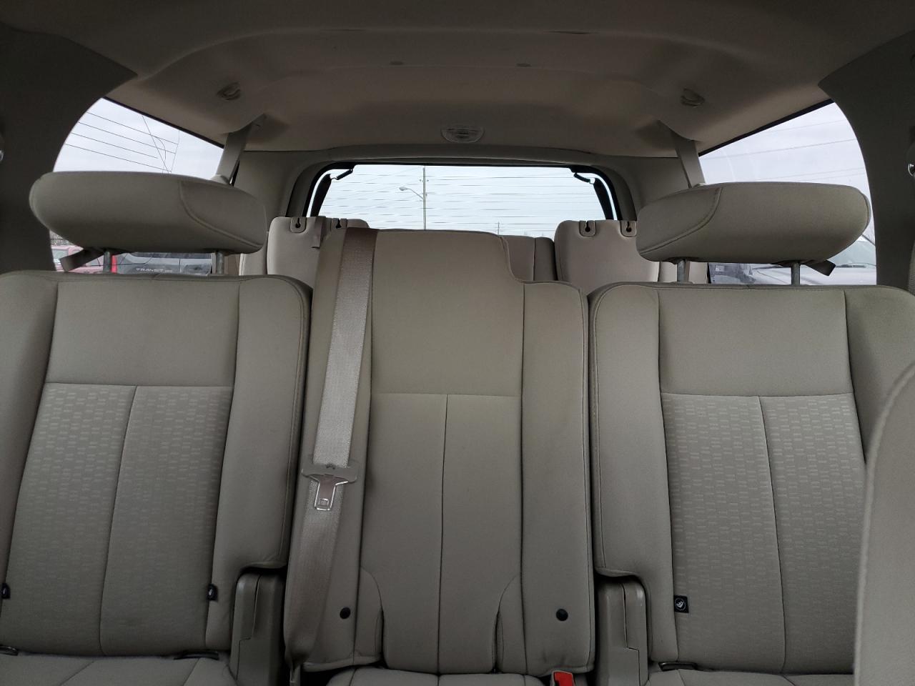 2012 Ford Expedition - Image 10