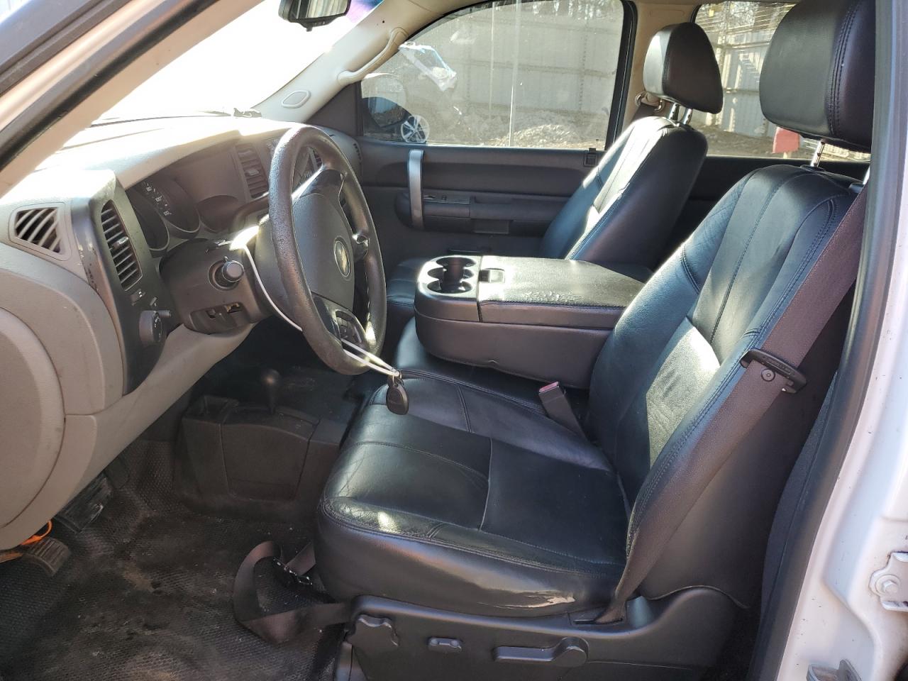 2008 Chevrolet Silverado - Image 7