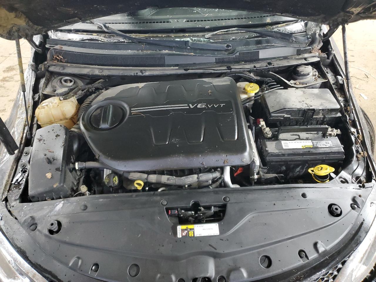 2016 Chrysler 200 - Image 11